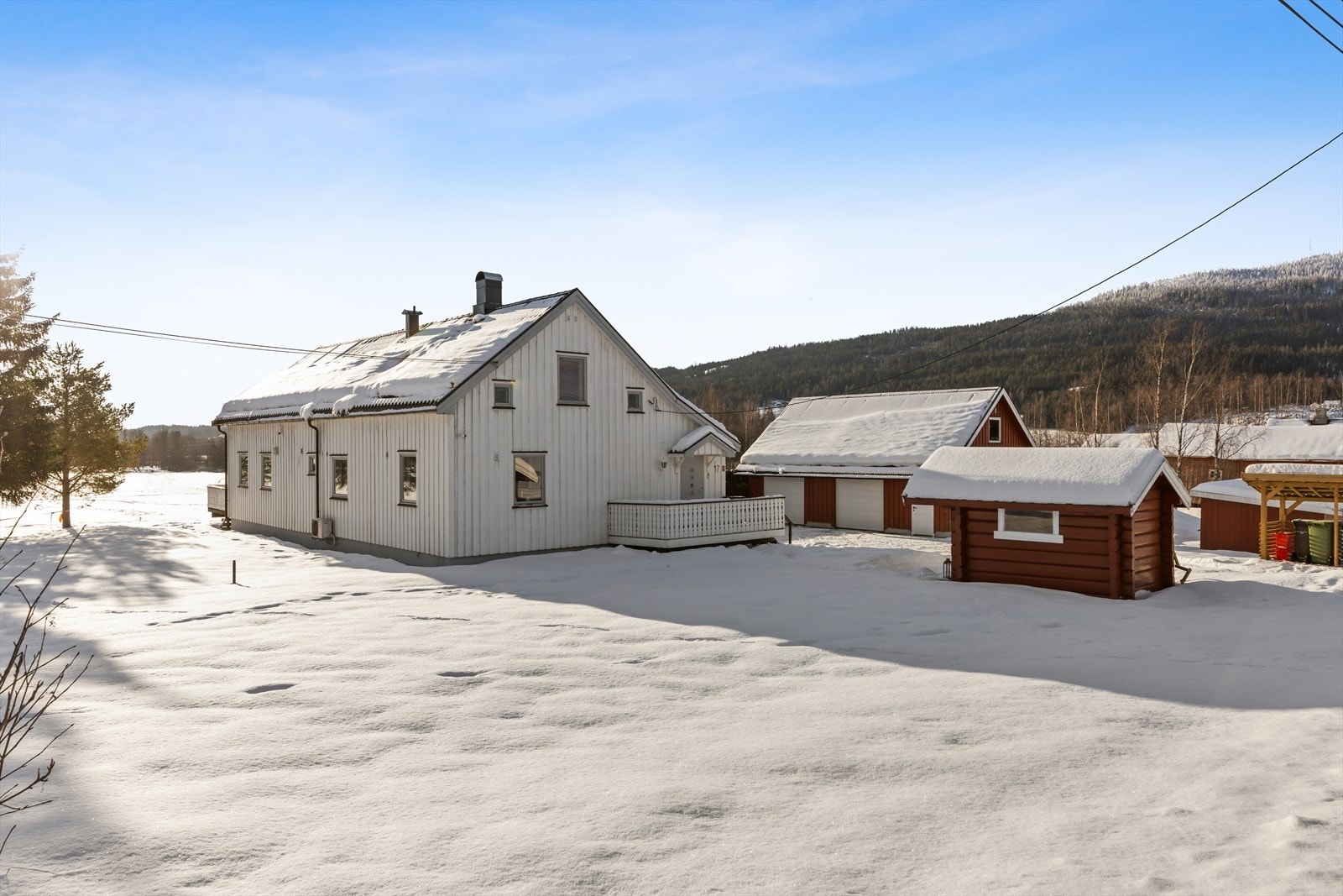 Eiendommen har ca. 7,5 dekar med fulldyrket jord som har driveplikt Galleribilde