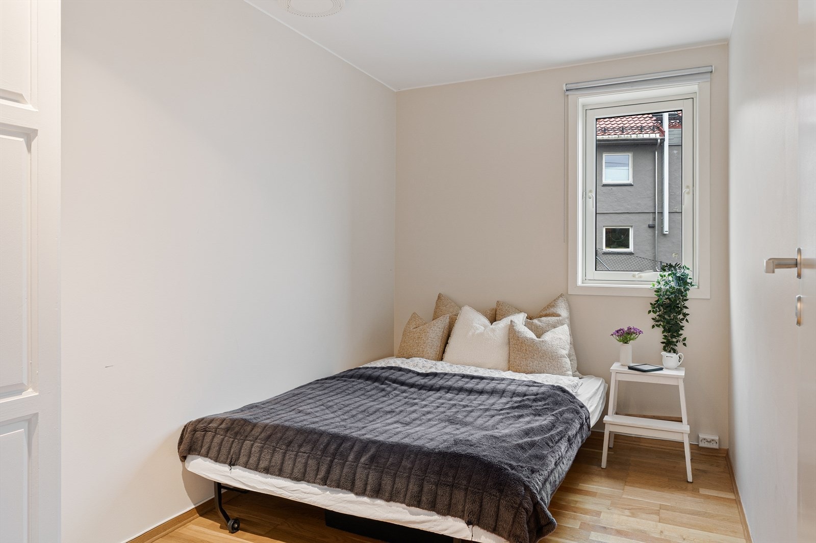 - Soverom 2 måler 6,8m² - Galleribilde