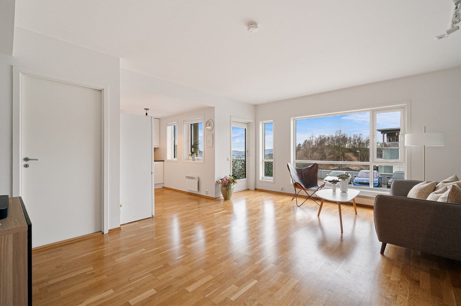 - Leiligheten sto ny i 2009 og holder derav en gjennomgående fin standard med tidsriktige kvaliteter - Galleribilde