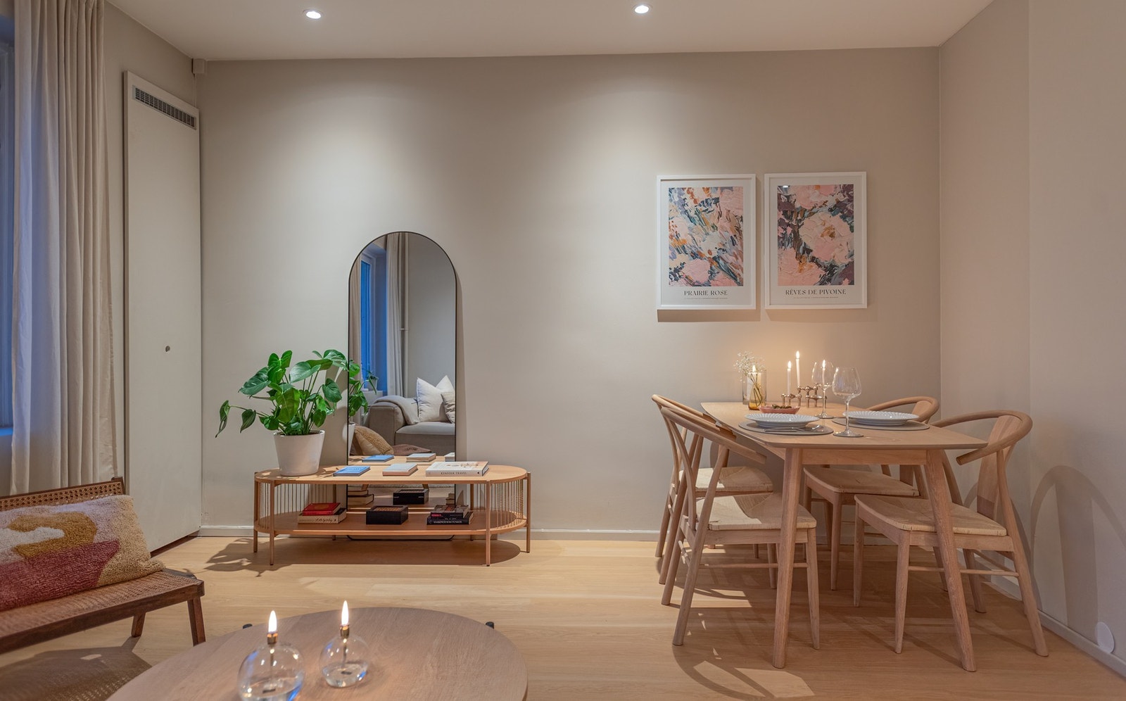 Videre preges boligen blant annet av tidsriktige farge- og materialvalg. Galleribilde