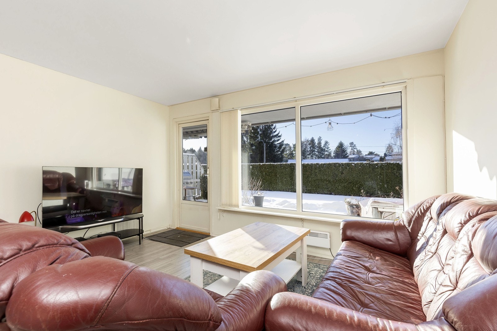 Tujahekk skjermer godt for innsyn. Galleribilde