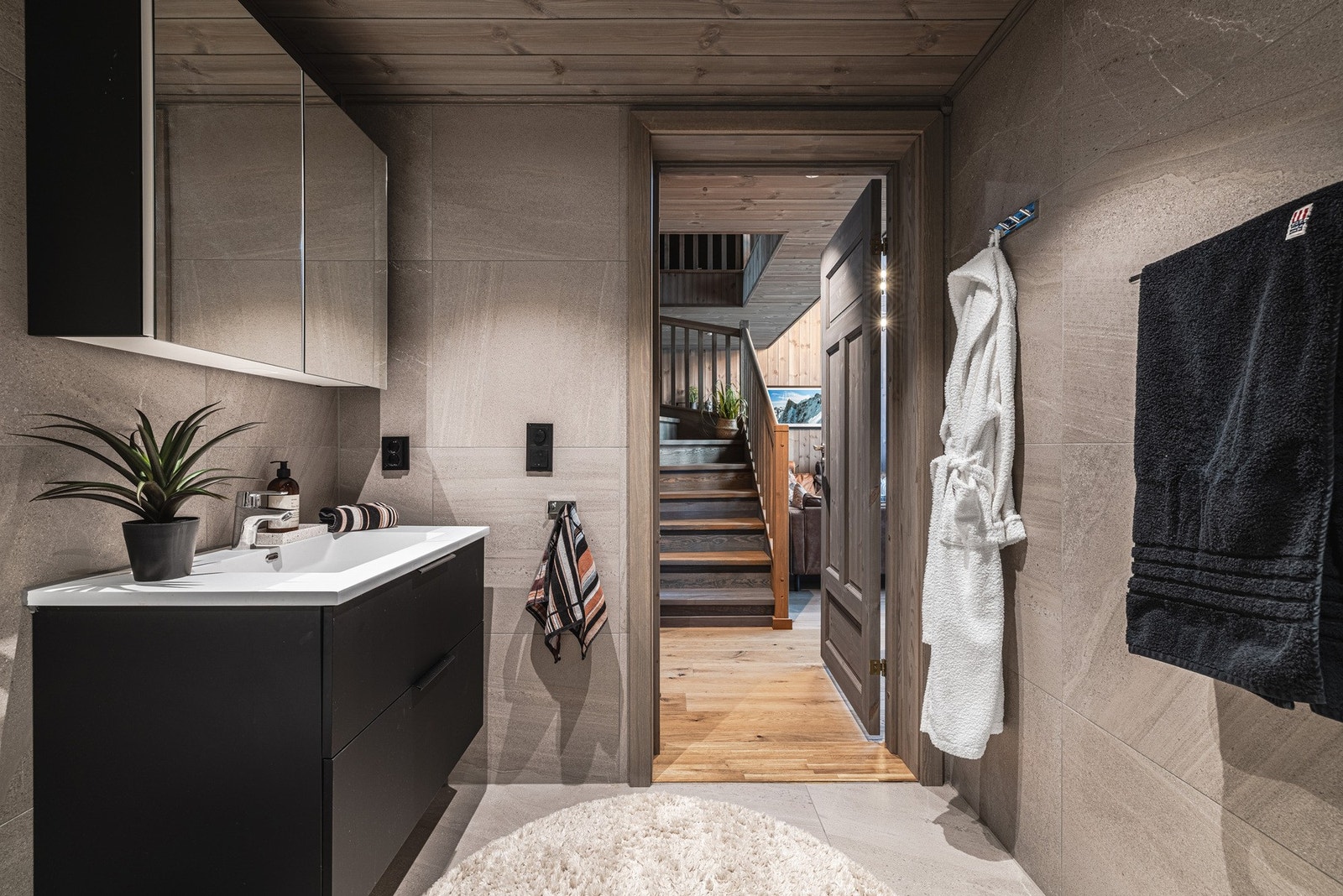 Bad hovedetasje Galleribilde