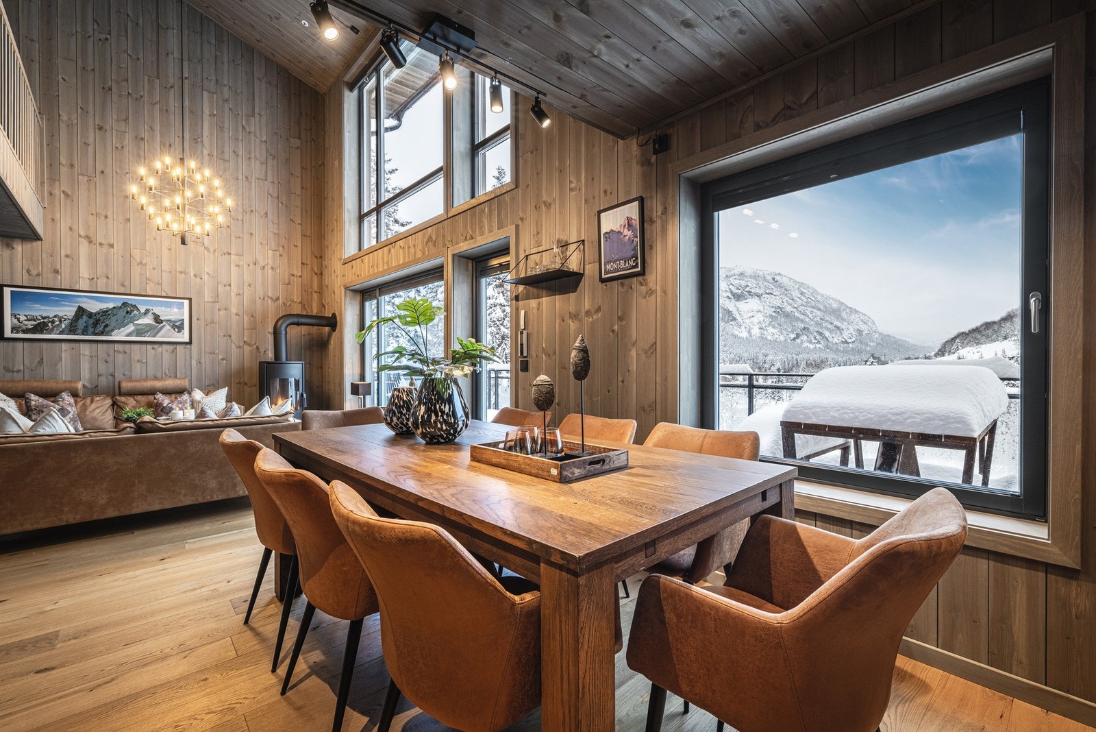 Din nye leilighet på fjellet?
Presenteres av Helge Berg Enitch og Victoria Follesø Eriksson i EIE Fjellmegleren.
Bilder: Aurelijus Photography Galleribilde