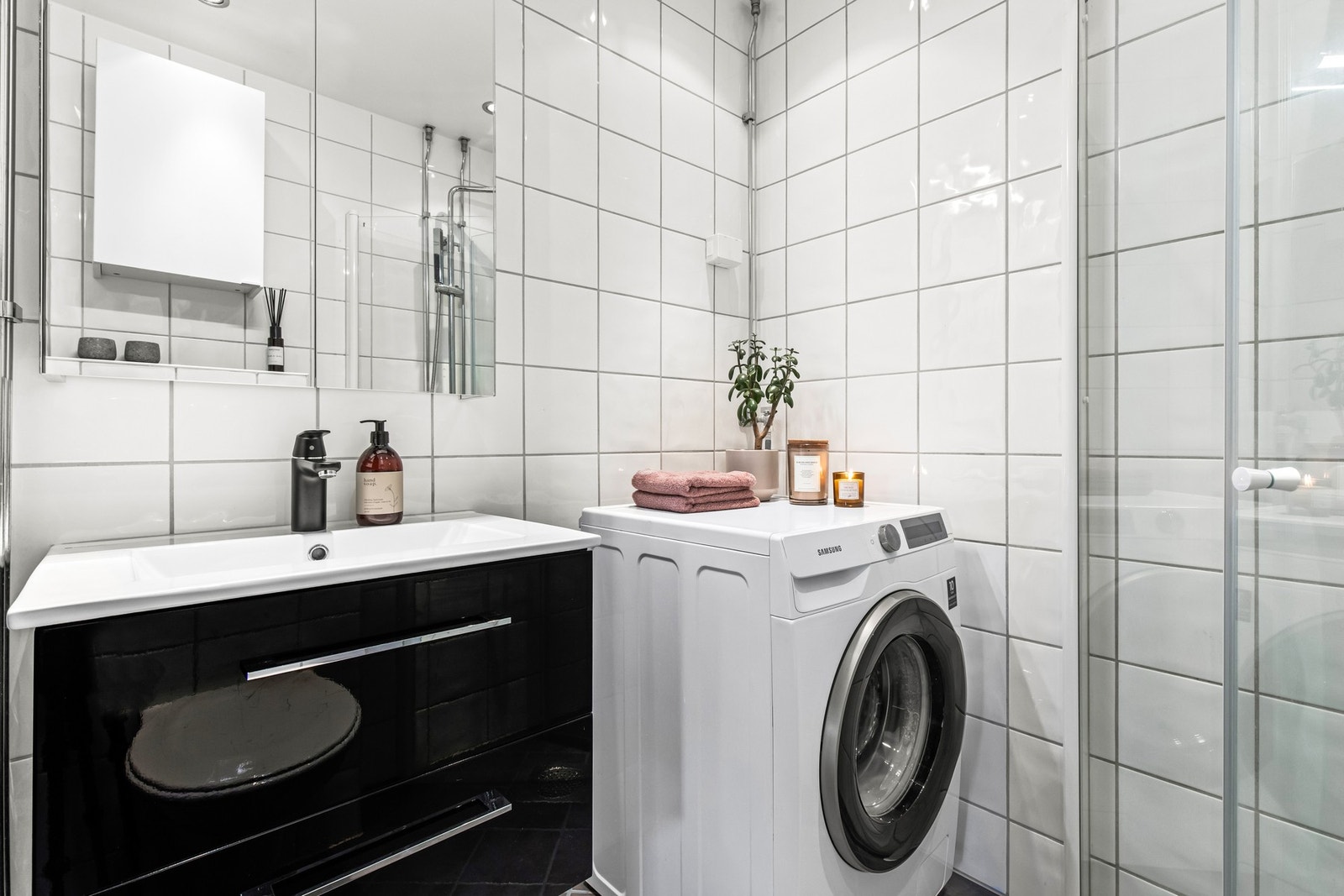 Det er opplegg for vaskemaskin. Galleribilde