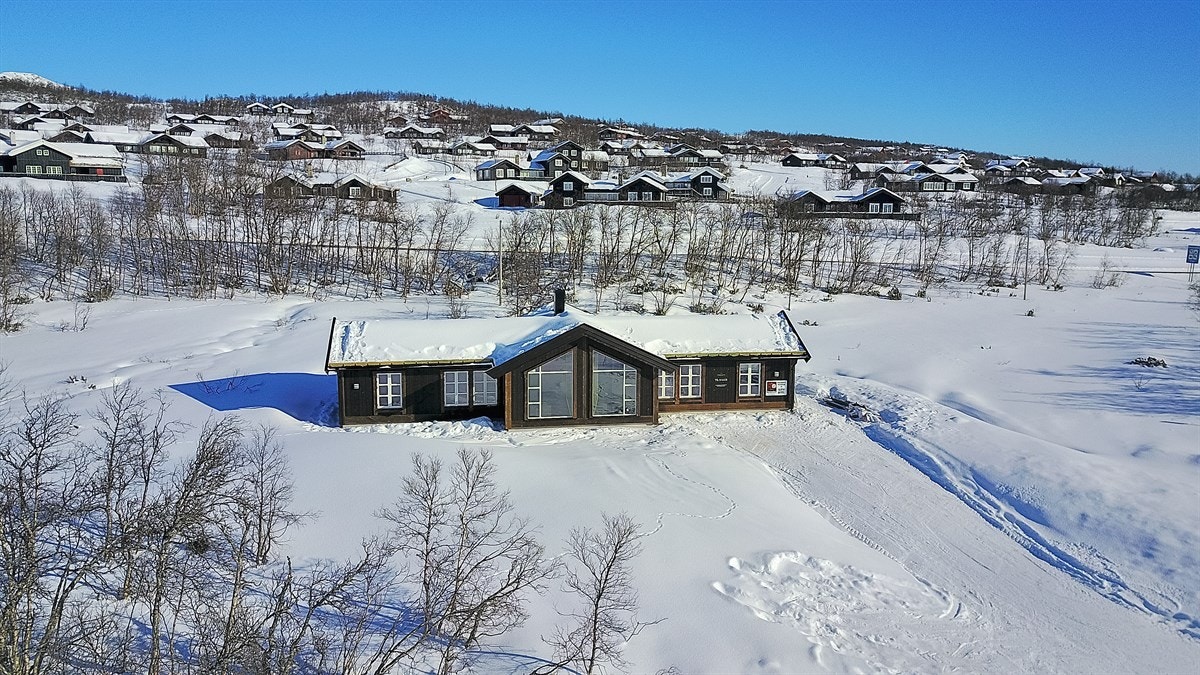 Illustrasjonsfoto av hytte oppført i Markahøvda. Galleribilde