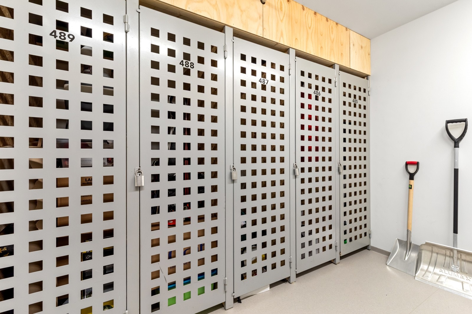 Eierboden er lett tilgjengelig vis-a-vis inngangspartiet. Galleribilde