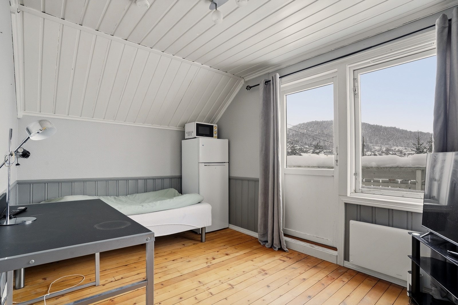 Soverom 3 med utgang til balkong. Galleribilde