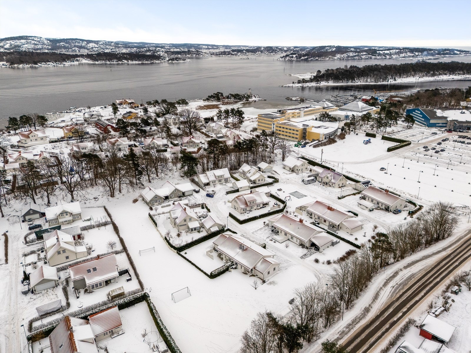 Flott nærhet til skjærgården, badeplasser og småbåthavner Galleribilde