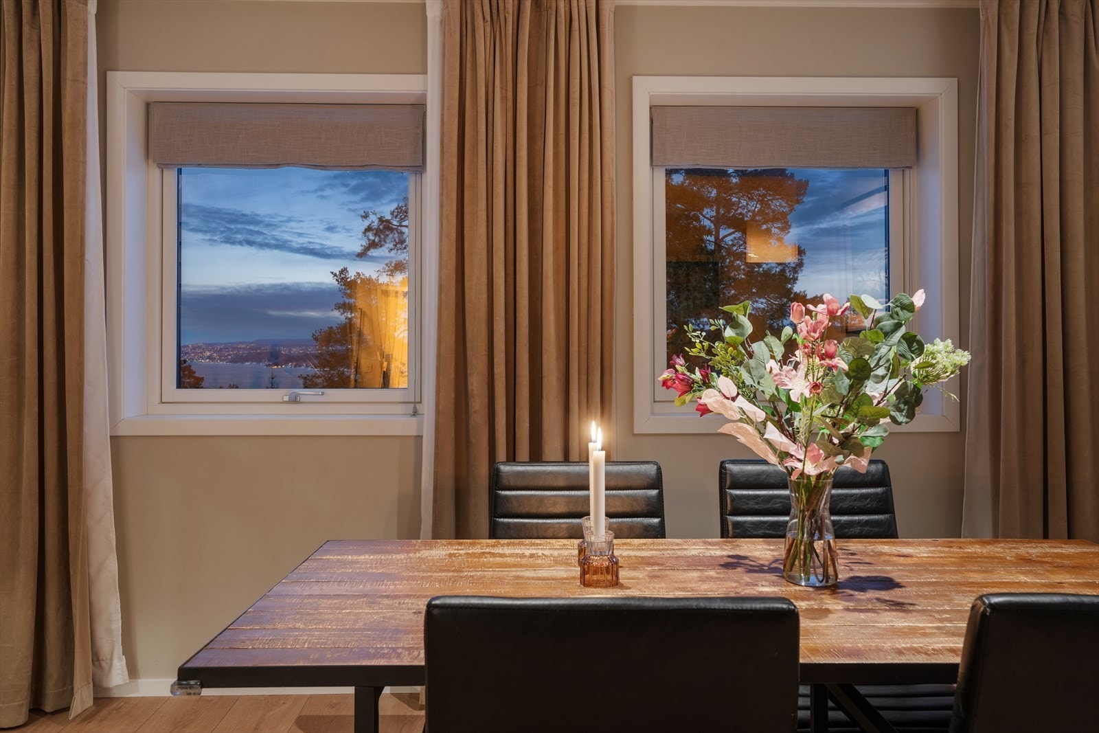 Kveldsstemning. Galleribilde