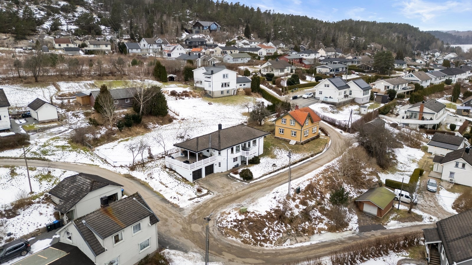 Herfra er det kort vei til skoler og barnehager, med Nylende barneskole kun 4 minutter unna. Galleribilde