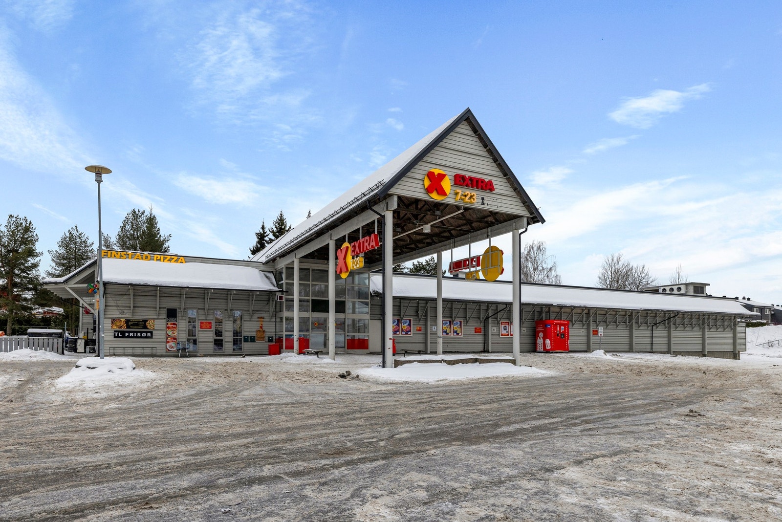 Dagligvarehandelen kan gjøres på blant annet Extra, som ligger rett ved boligen Galleribilde