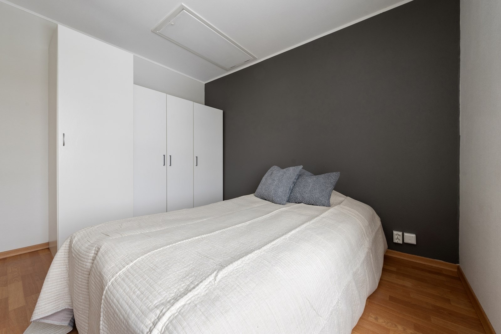 Her er det også rikelig med garderobeplass. Galleribilde