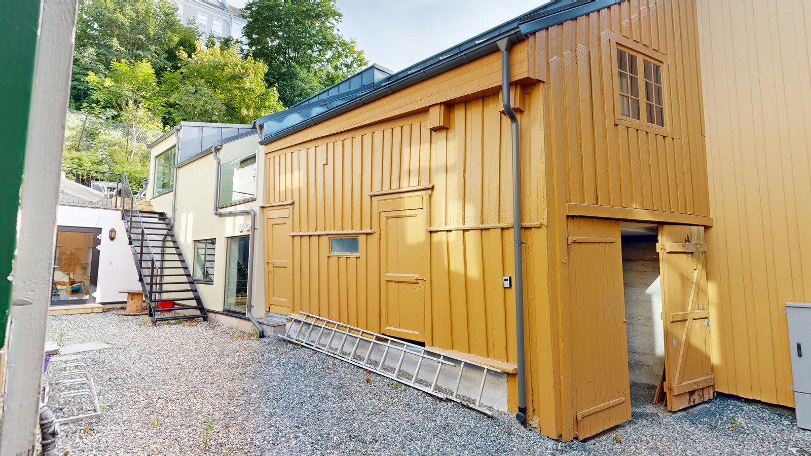 Felles sykkelbod i bakgård Galleribilde