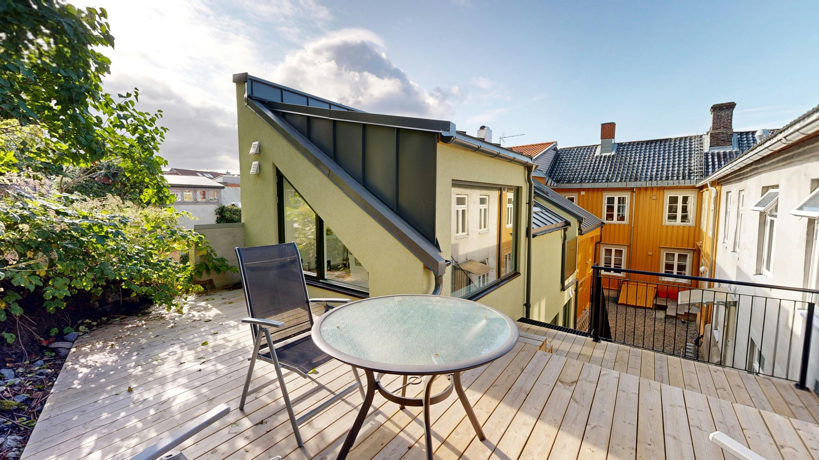 Felles takterrasse i bakgård Galleribilde