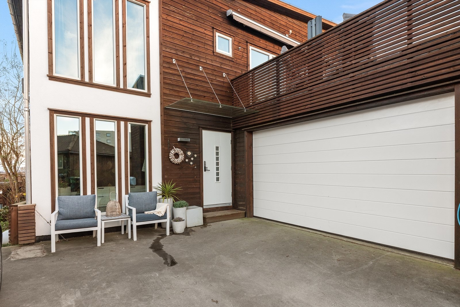 Gårdsrom og garasje Galleribilde