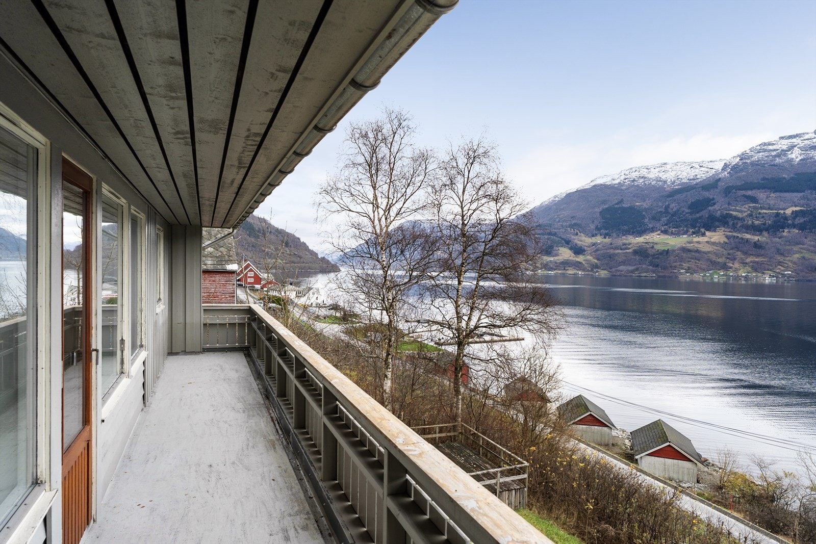 Balkong med nydelig utsikt Galleribilde