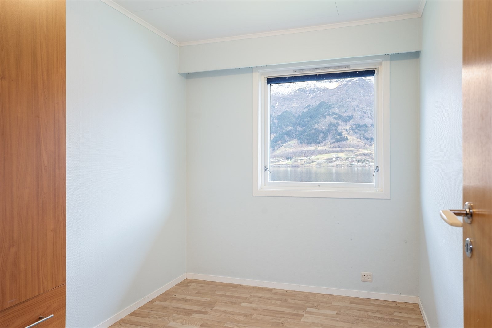 Soverom nr. 3 med tilhørende garderobeskap Galleribilde