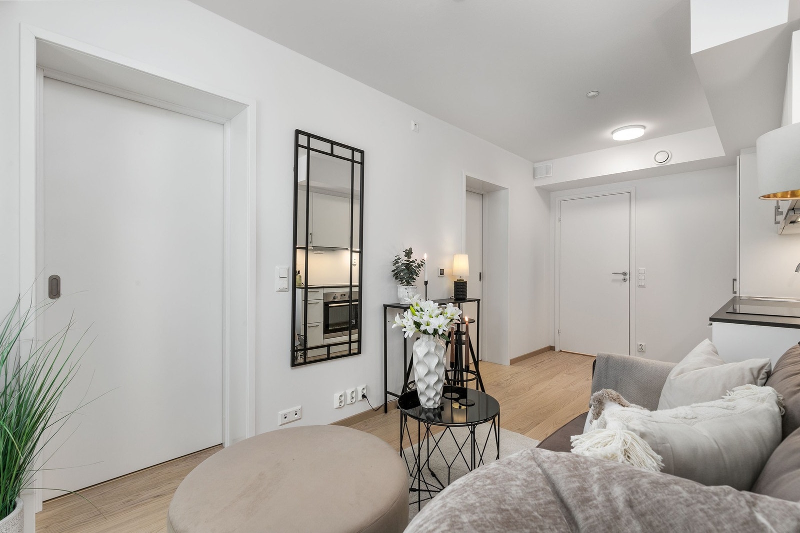 Grunnpakke for kabel-TV og internett er inkl. i felleskostnadene. Galleribilde