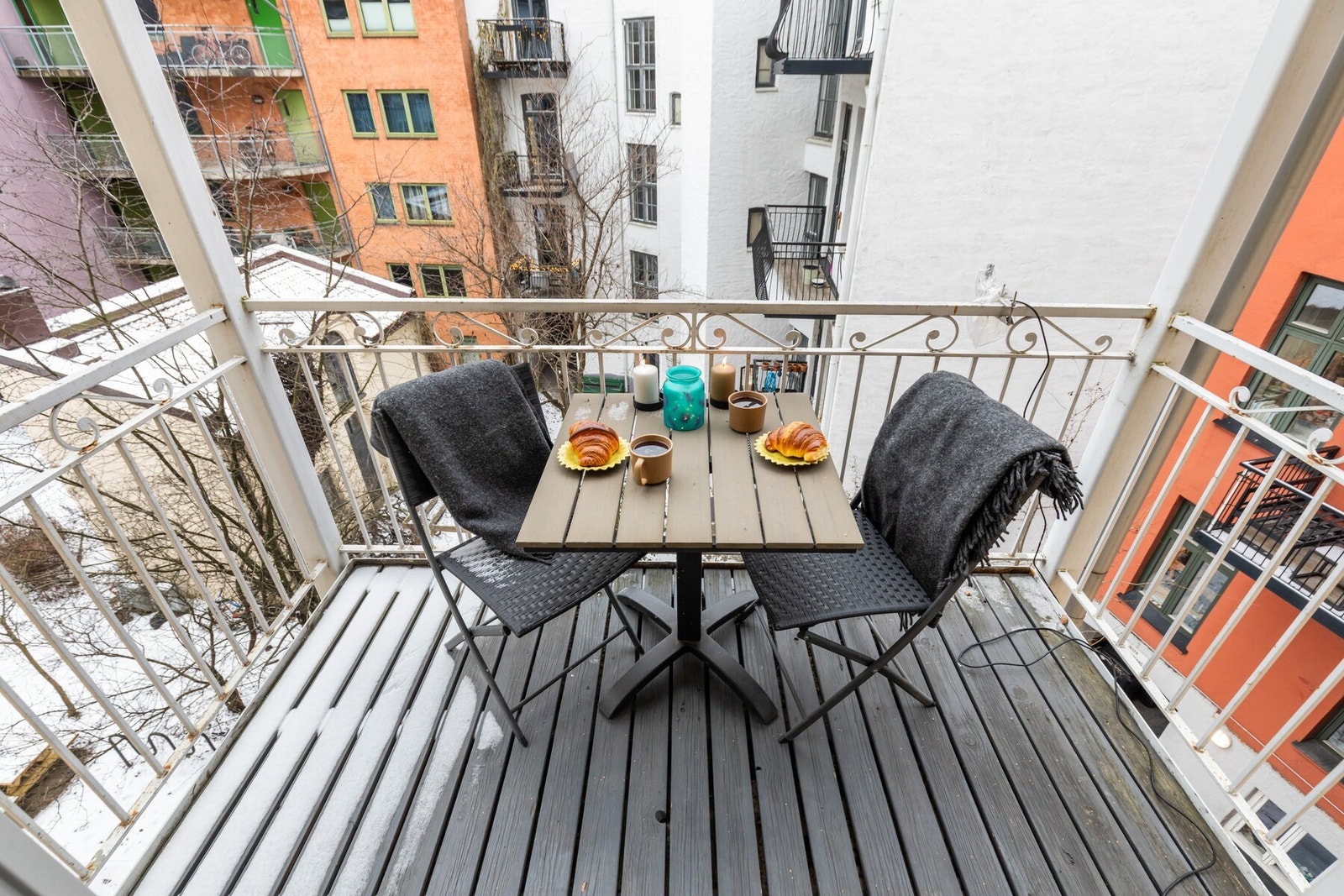 Leiligheten har en luftig beliggenhet i byggets 3. etasje. Galleribilde