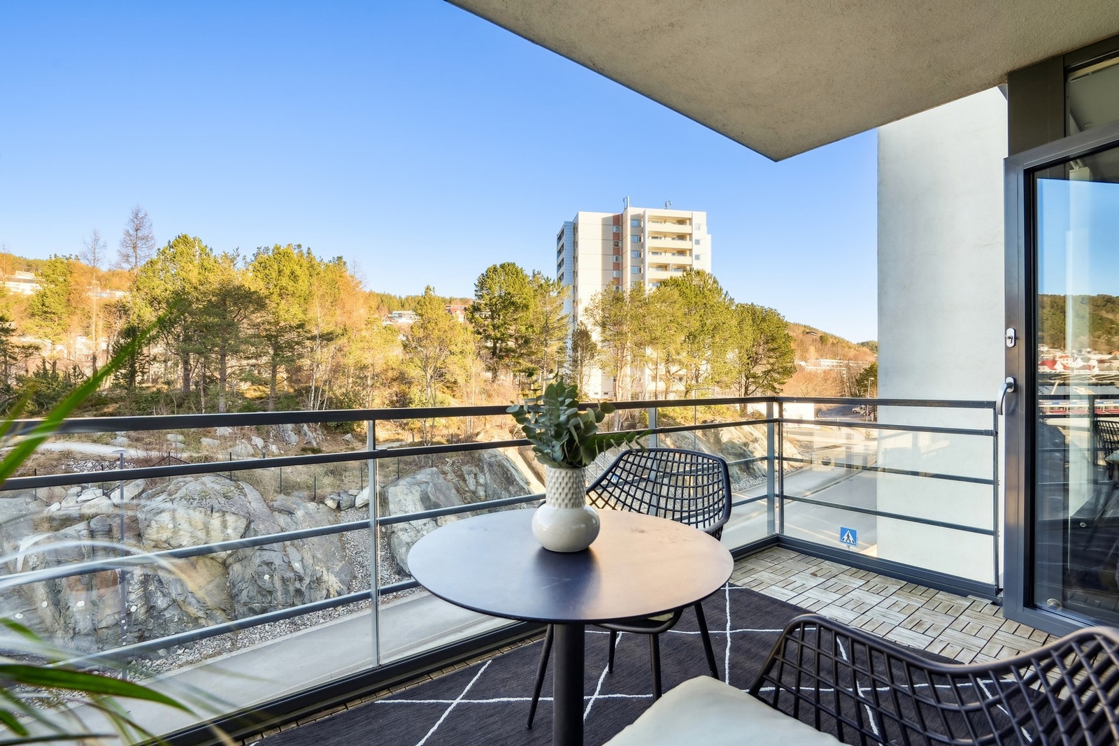 Her er det spotter og strømuttak. Galleribilde