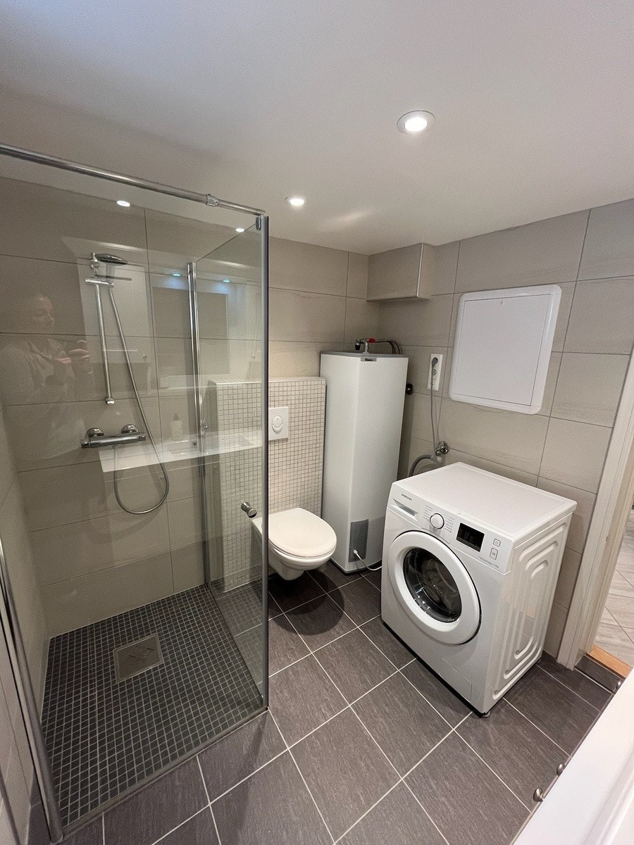 Bad kjeller Galleribilde