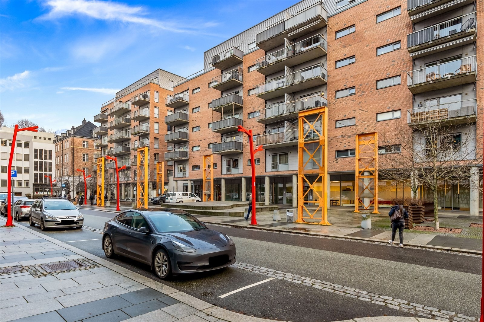 Kværnerbyen er et flott sted å bo for deg som ønsker en rolig tilværelse i nærheten av grønne friarealer med kort vei til bylivet i Oslo sentrum. Galleribilde