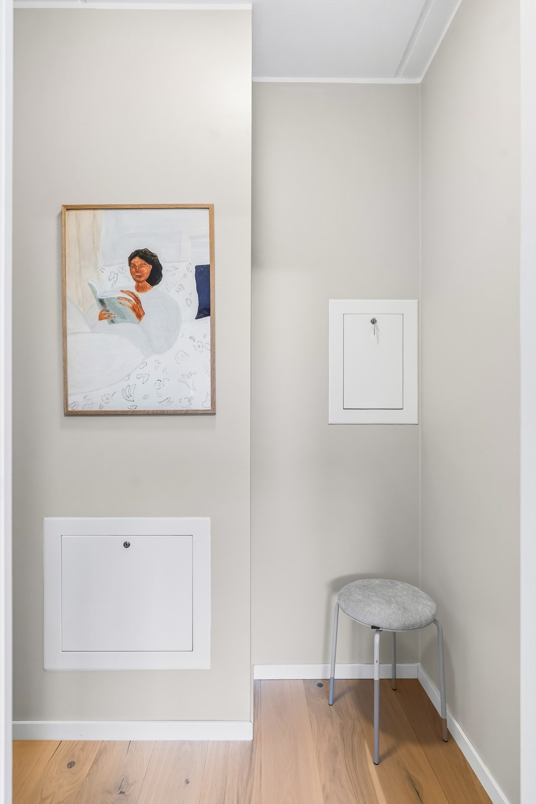 Fra soverommet har du tilgang til omkledningsrom. Galleribilde