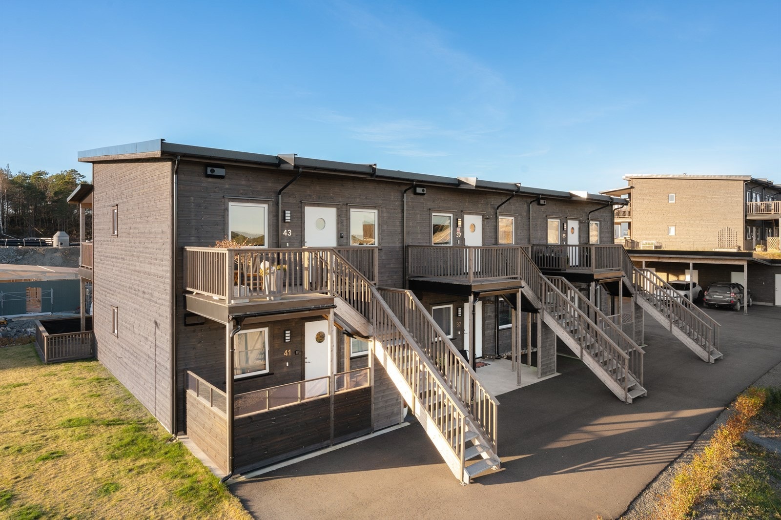 Pent opparbeidet, ny oppført boligfelt Galleribilde