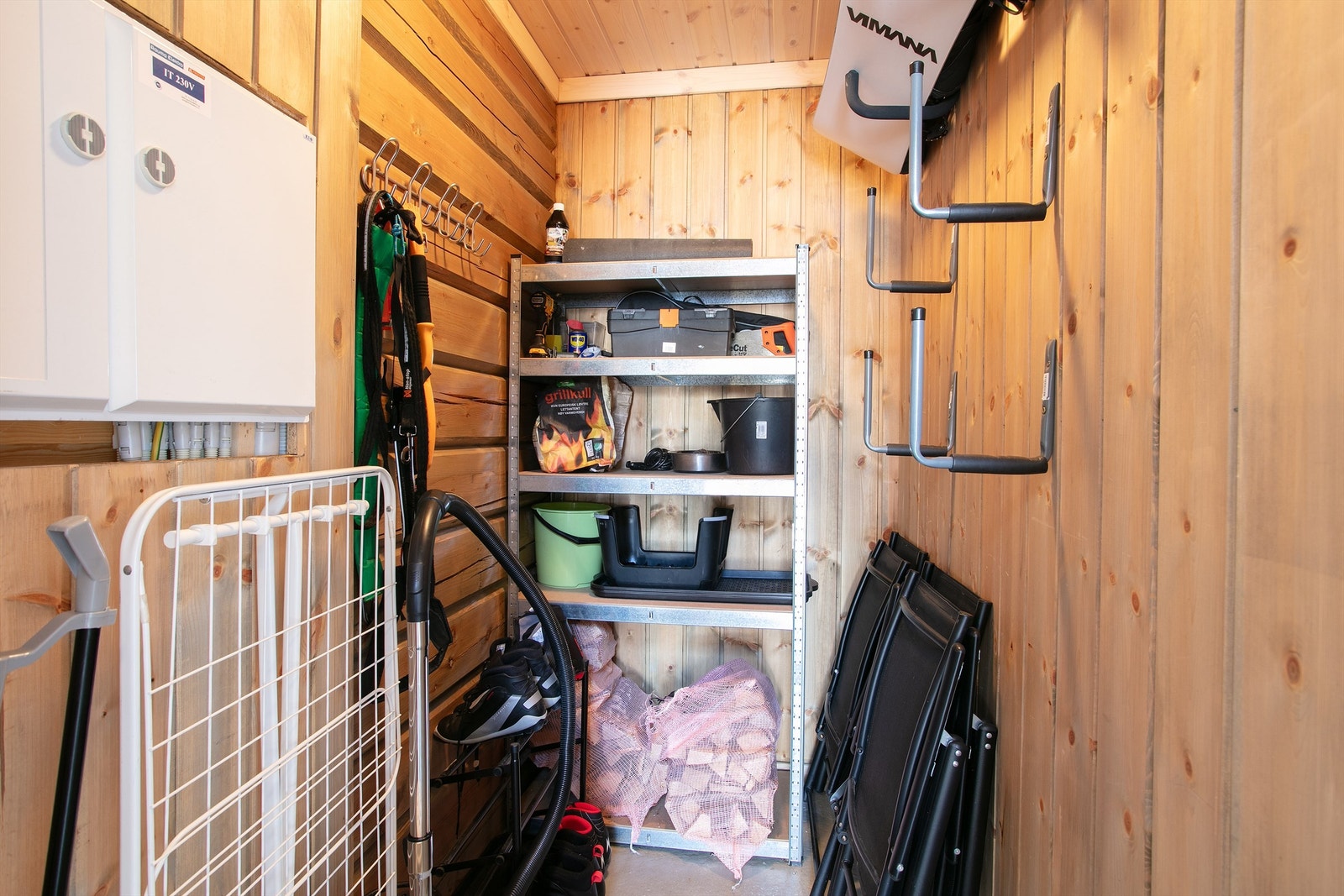 Utvendig bod i tilknytning til inngangsparti Galleribilde