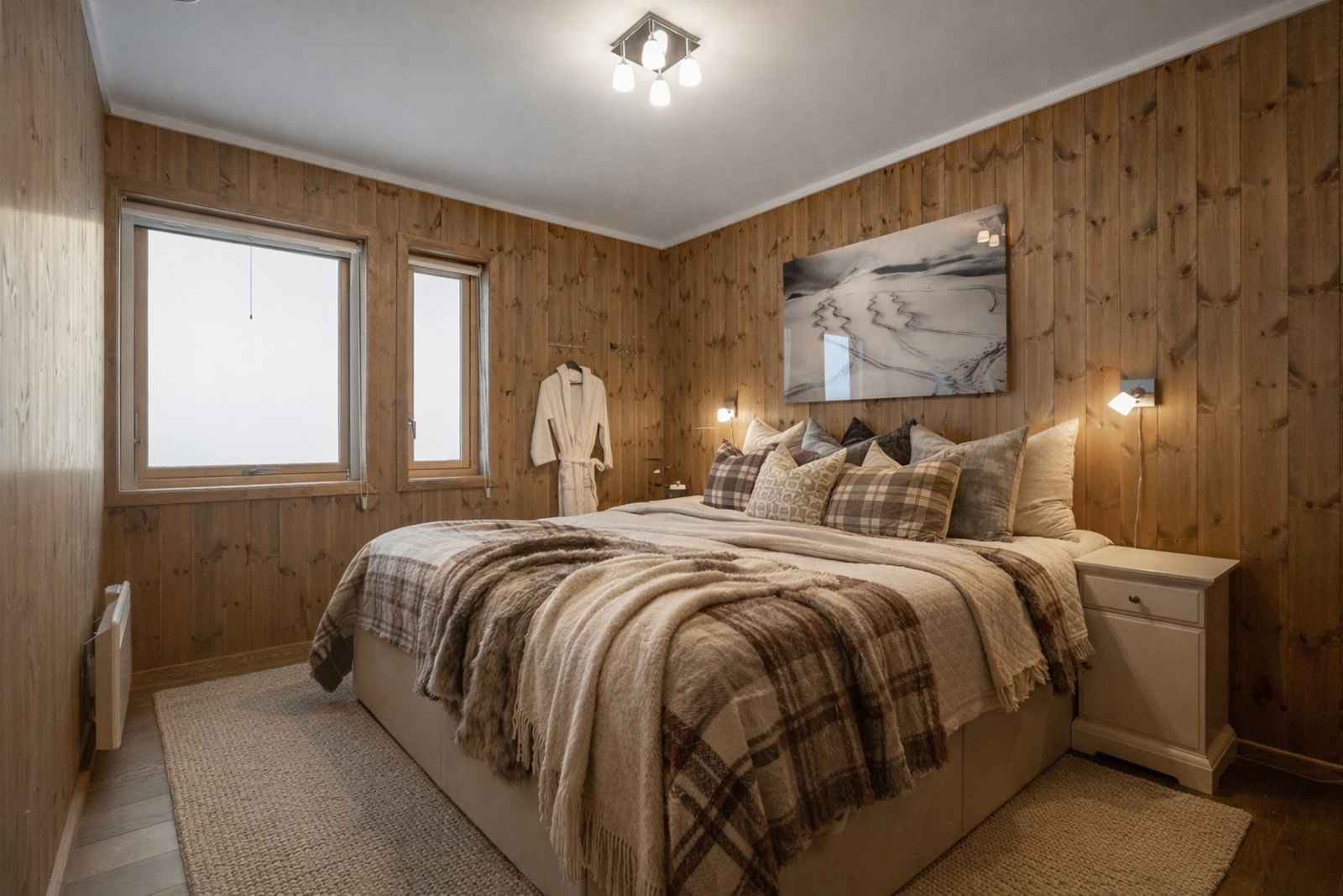 Tre romslige og koselige soverom i første etasje. Galleribilde