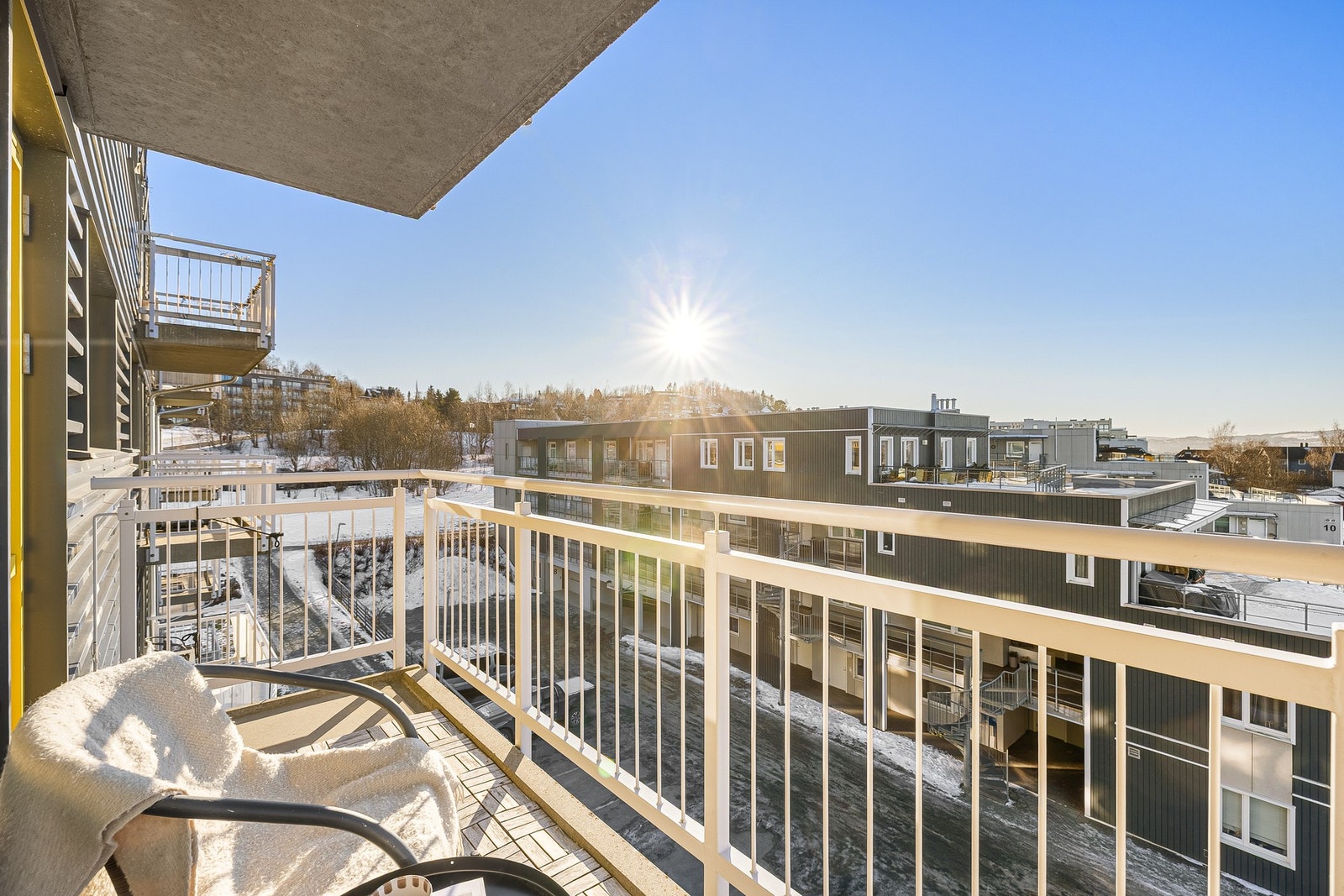 God ettermiddagssol mot sørvest. Galleribilde