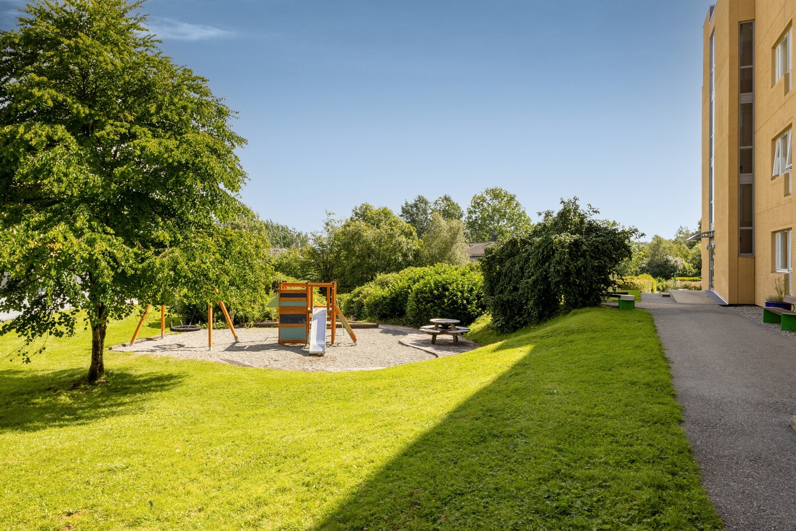 Flotte grøntarealer som kan benyttes både av de store og små. Galleribilde