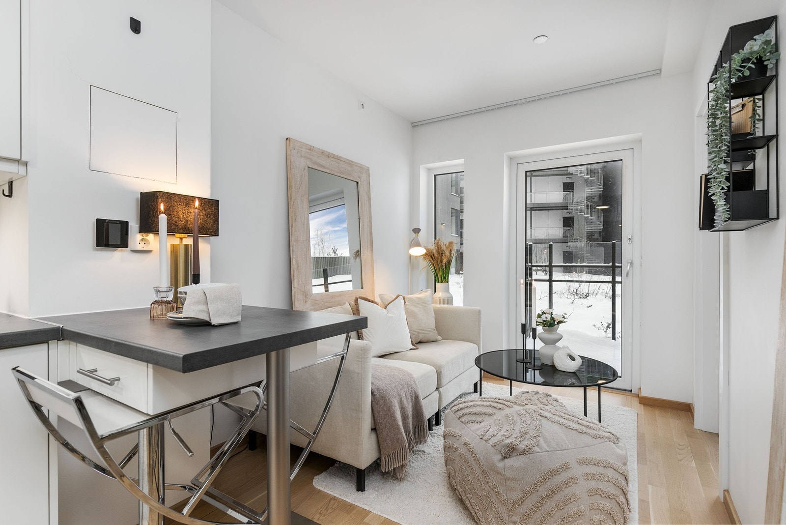 Oppvarming via vannbåren gulvvarme og balansert ventilasjon - en meget energieffektiv bolig! Galleribilde