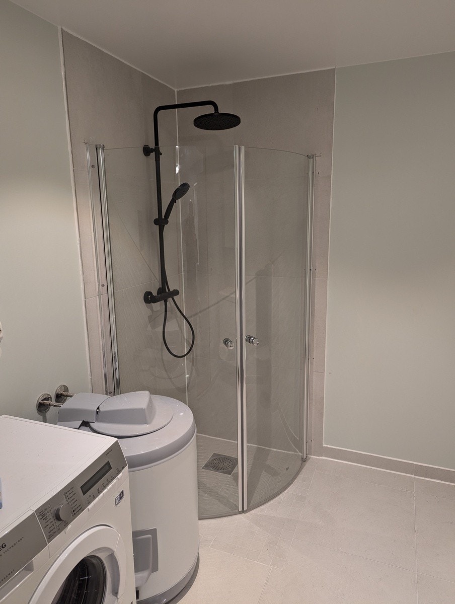 90x90 dusj med fliser Galleribilde