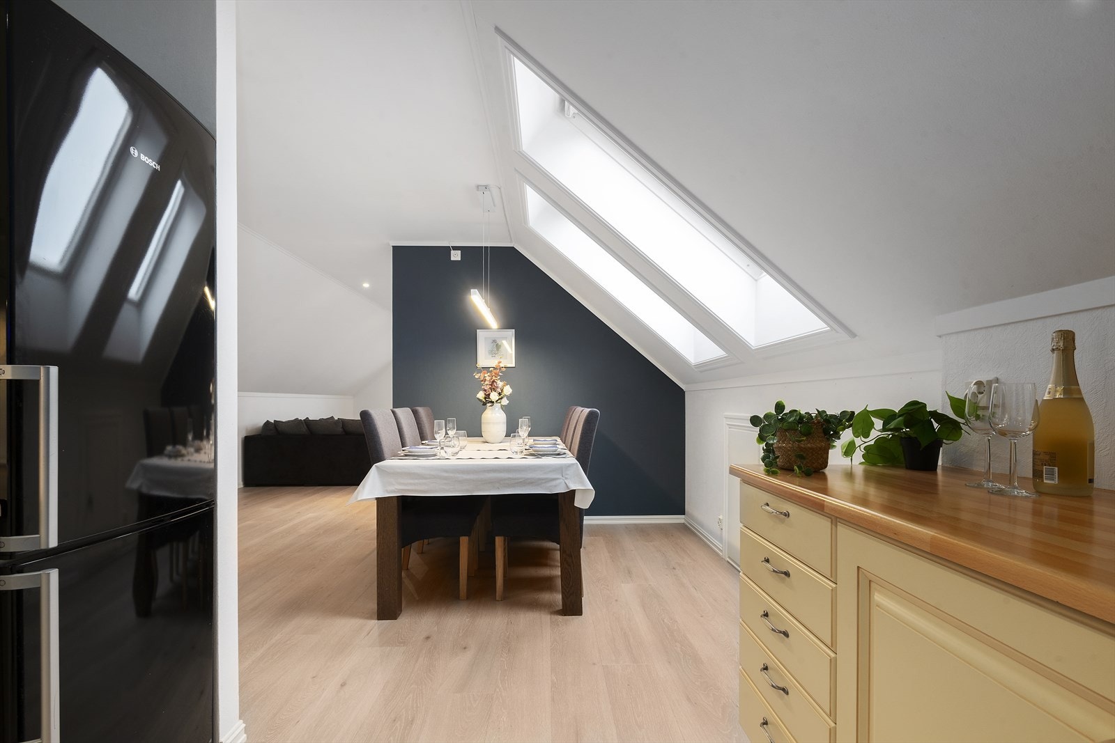 Spisestove i samband med kjøkkenet Galleribilde