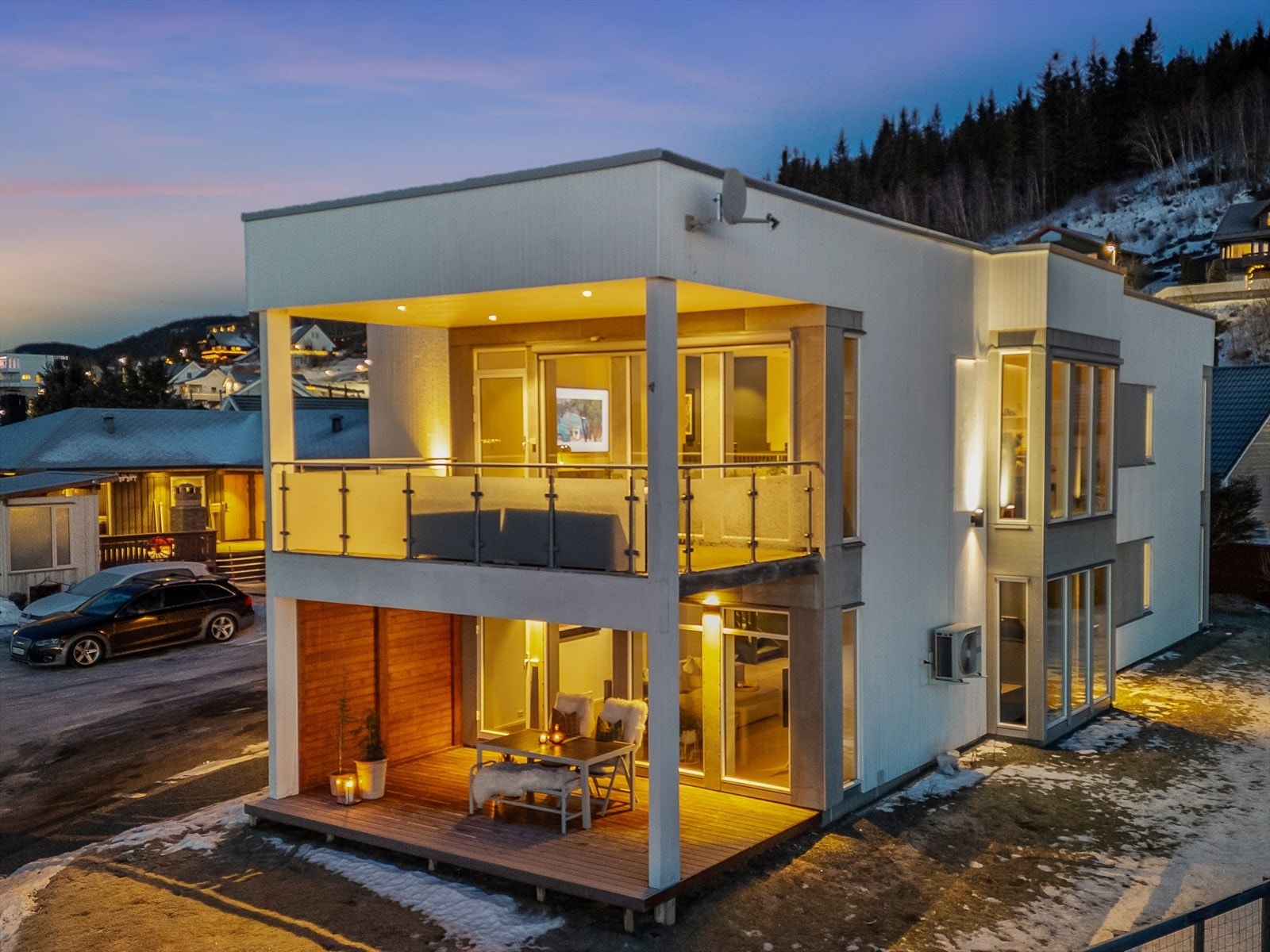 Langs hele Løvsetvegen er det gang- og sykkelsti som gir en trygg skole- og barnehagevei. Galleribilde