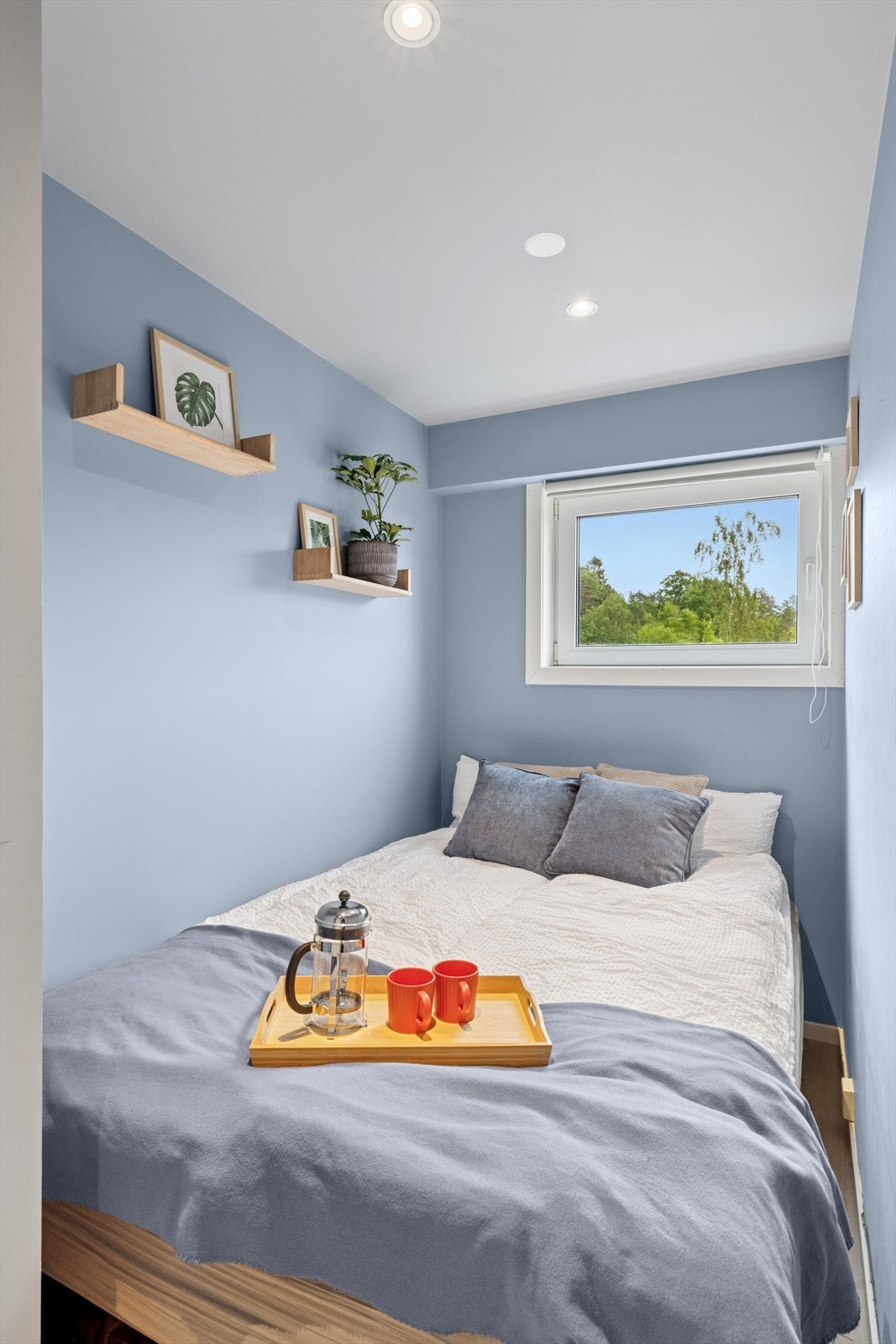 Videre er det innredet rom, som også kan innredes som kontor eller til ekstra oppbevaring. Galleribilde