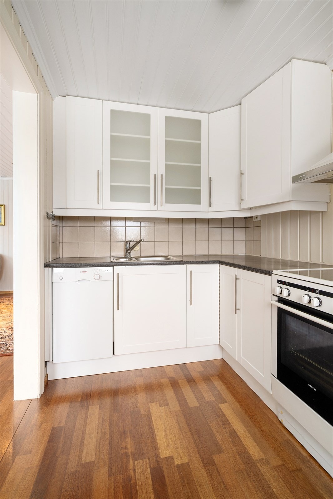 Over kokesonen er det ventilator med avtrekk ut. Galleribilde