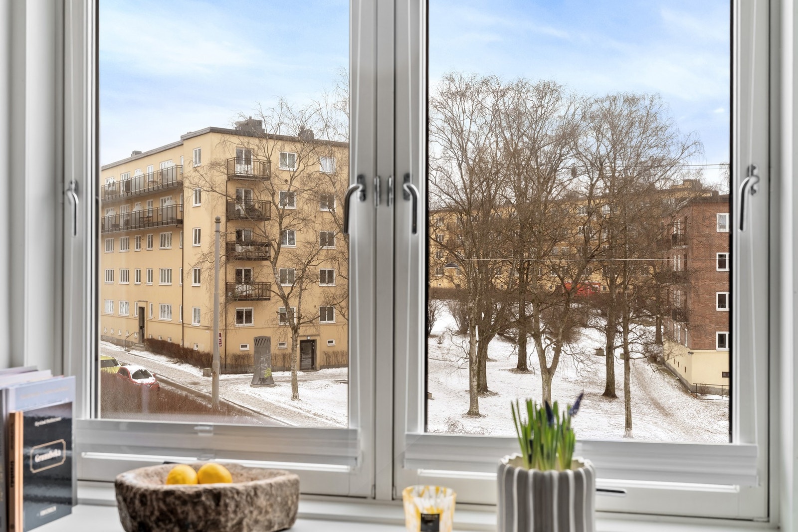 Ny balkong, vinduer og balkongdør i regi av borettslaget i 2013. Galleribilde