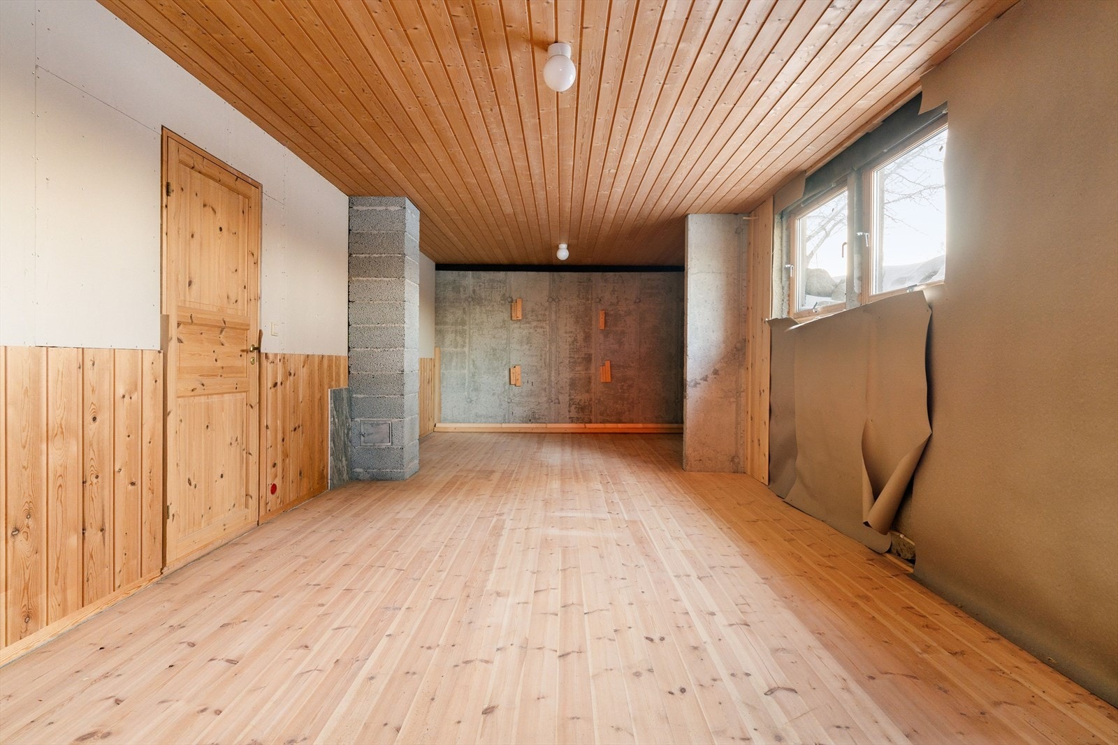 I kjelleren finner du store uinnredede rom på totalt ca. 69 kvm. Galleribilde