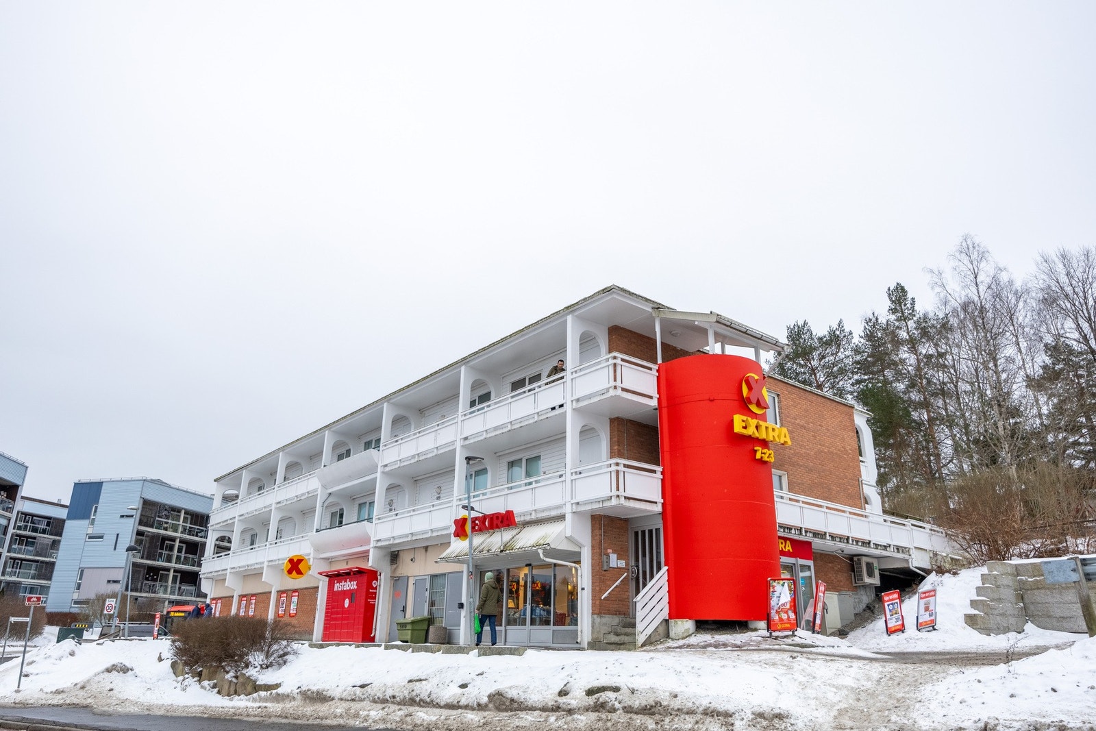 Dagligvarebutikk i samme bygg. Galleribilde