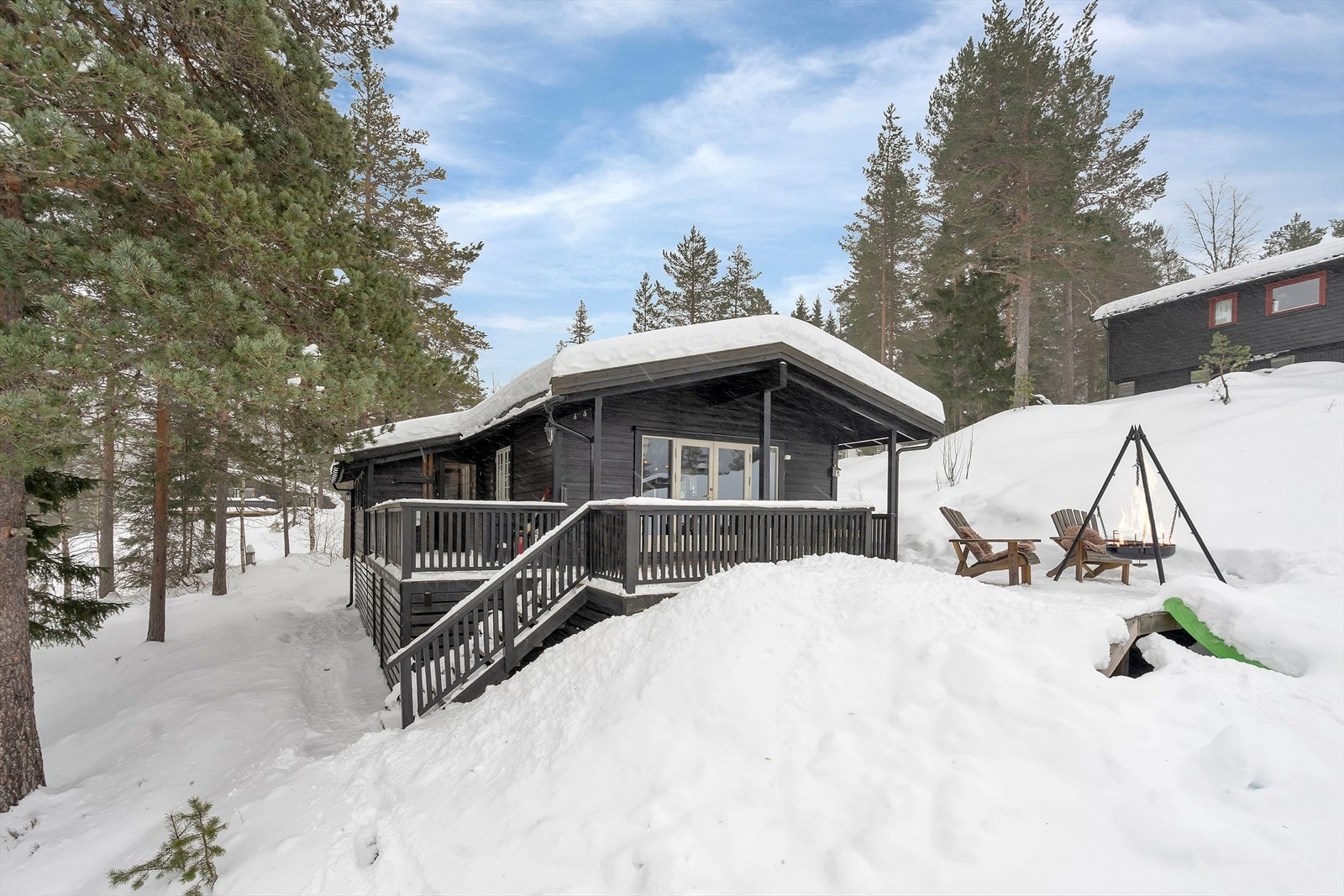 Denne hytta gir deg alt du trenger for å finne ro og rekreasjon i et fantastisk område med natur, fellesskap og opplevelser rett utenfor døren! Galleribilde