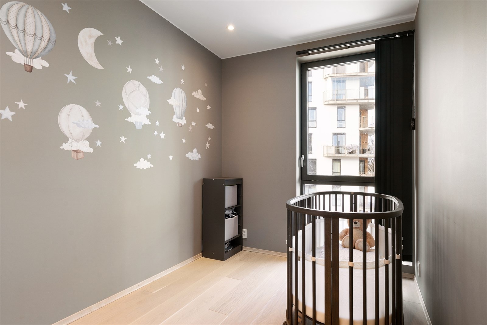 Soverom 2 egner seg godt som barnerom, gjesterom eller kontor. Galleribilde