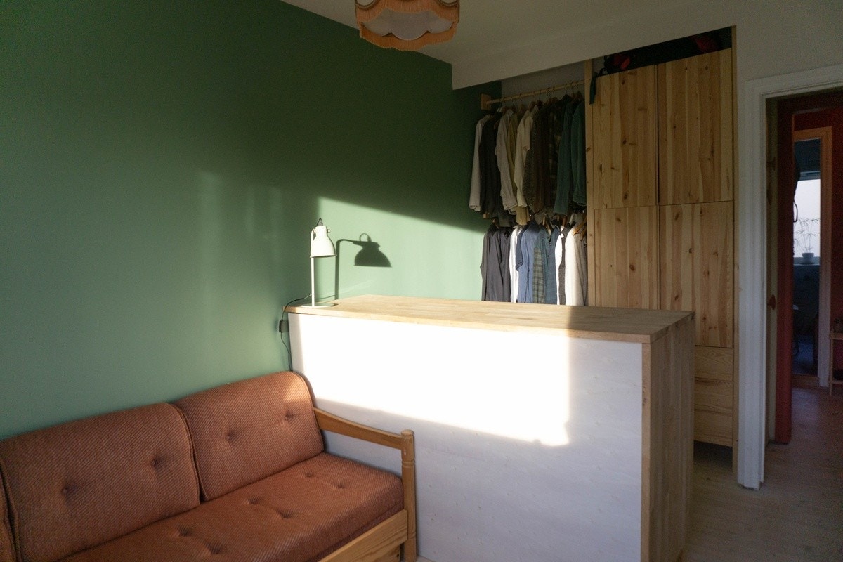 Soverom 2 / kontor / garderobe Galleribilde