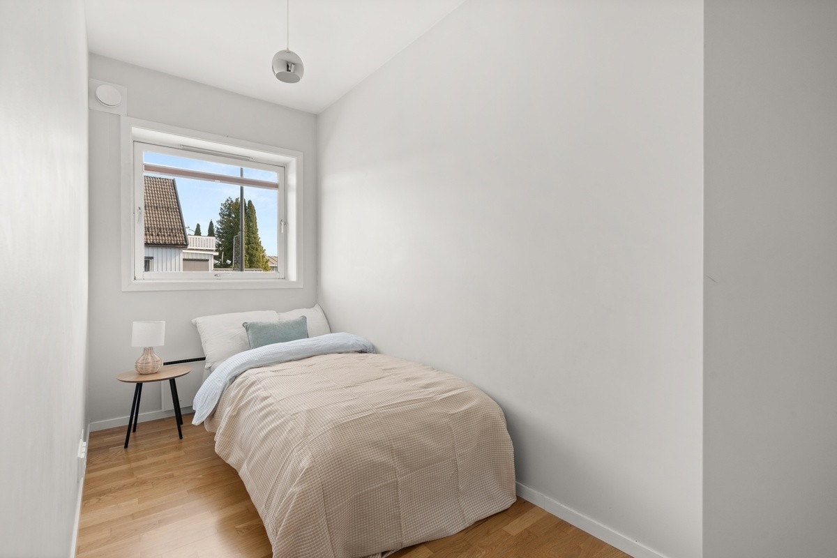 Soverom 3 og 4 er ca. like store med plass til 120 seng og skap Galleribilde