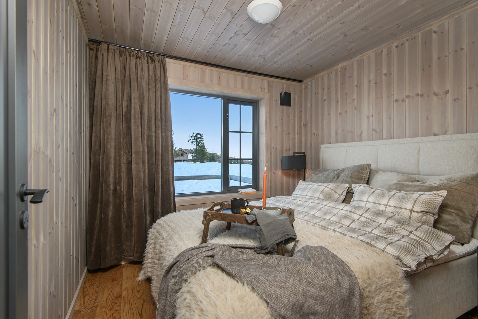 Bilde fra en annen Rå hytte Galleribilde