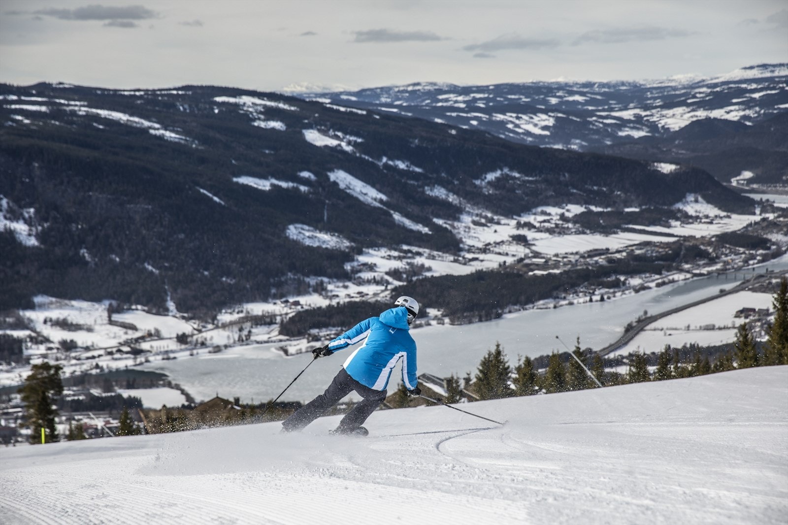 Dette er kun en liten 15 minutters kjøretur unna eiendommen Galleribilde