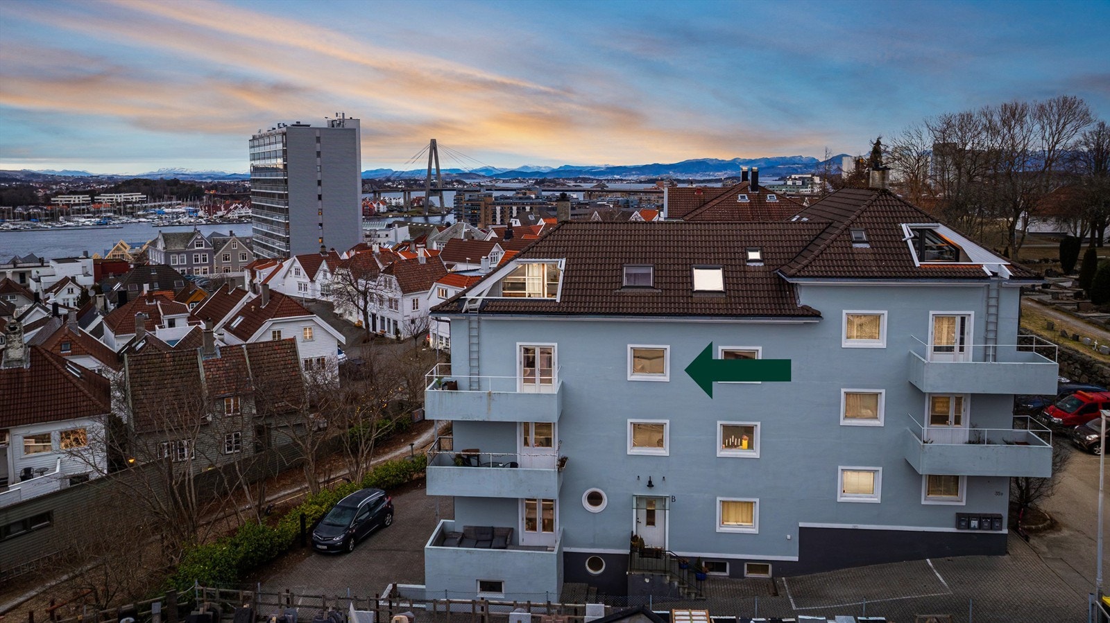 Leiligheten ligger i 3.etg og i front av bygget. Galleribilde