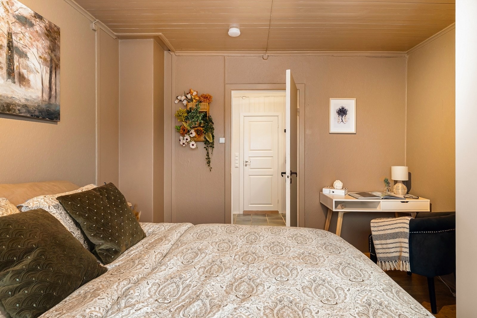 Plass til dobbelseng på hovedsoverommet. Galleribilde