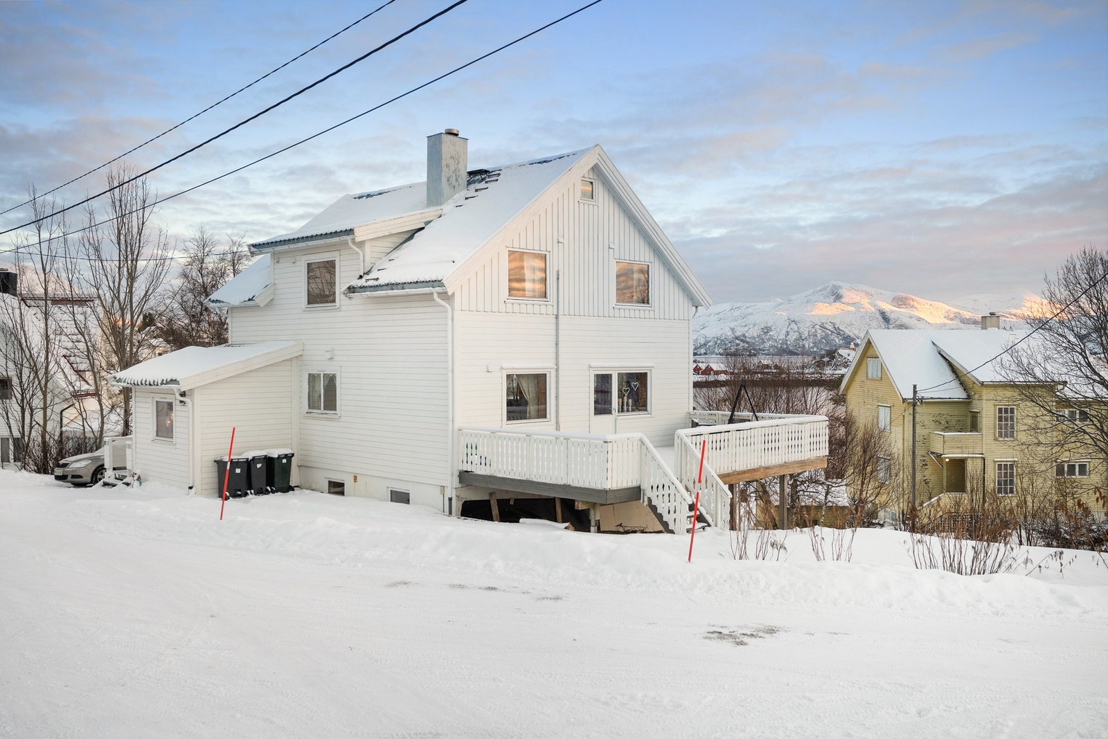 EIE Harstad v/megler Vetle Larsen har gleden av å presentere Ringvegen 9!
Foto: Slutskyi View Galleribilde